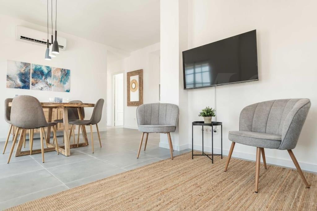 Sunlit & Fresh Apartment - Center By Rems Málaga Exterior foto